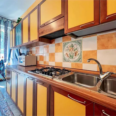 In 45682 Apartment *
