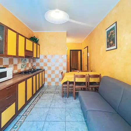 In 45682 Apartment
